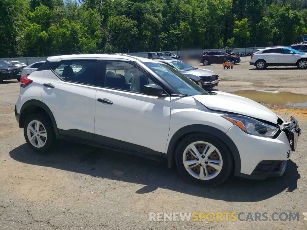 4 fotografías del automóvil dañado 3N1CP5BV7LL546433 NISSAN KICKS 2020