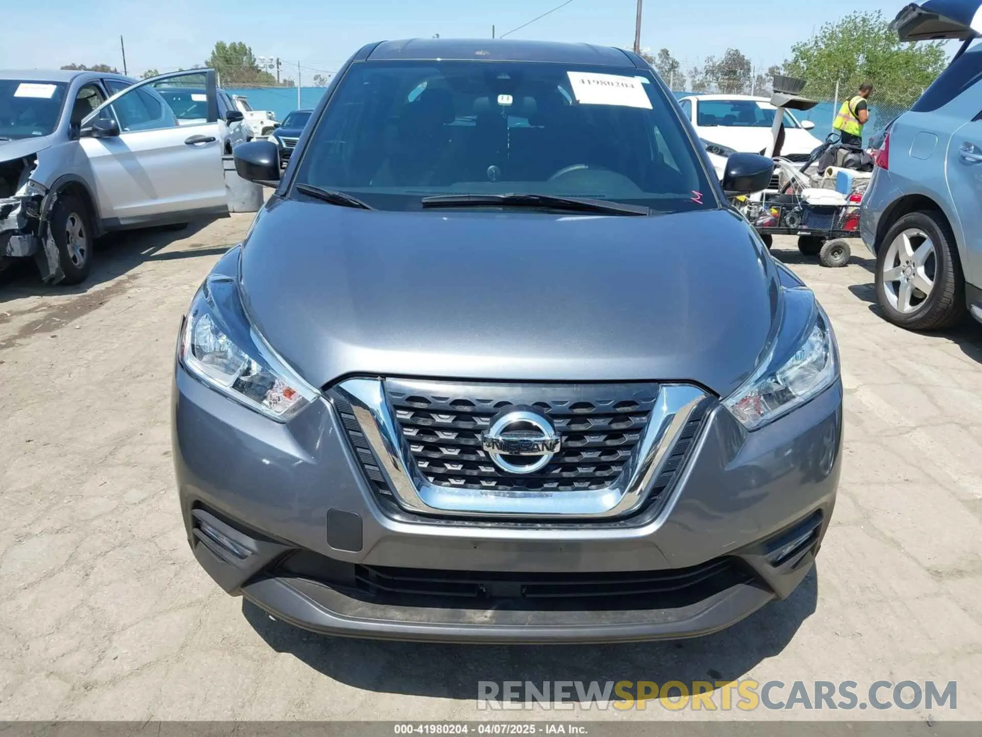 12 fotografías del automóvil dañado 3N1CP5BV7LL560350 NISSAN KICKS 2020