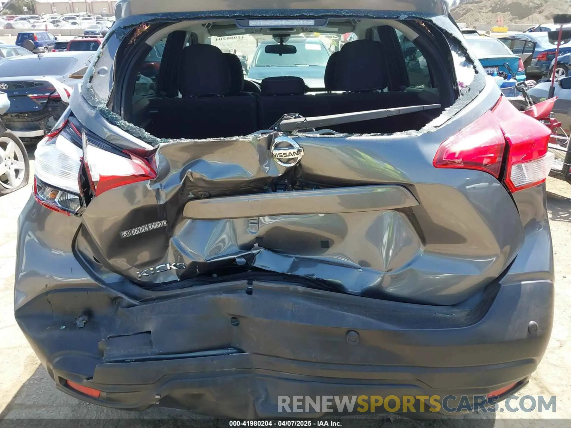 6 fotografías del automóvil dañado 3N1CP5BV7LL560350 NISSAN KICKS 2020