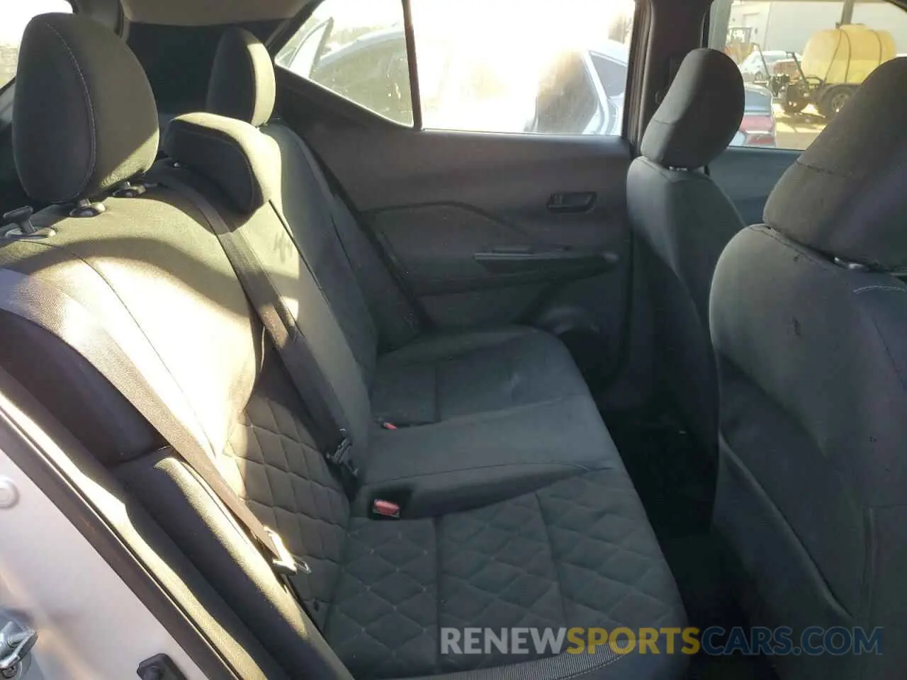 10 fotografías del automóvil dañado 3N1CP5BV8LL511593 NISSAN KICKS 2020