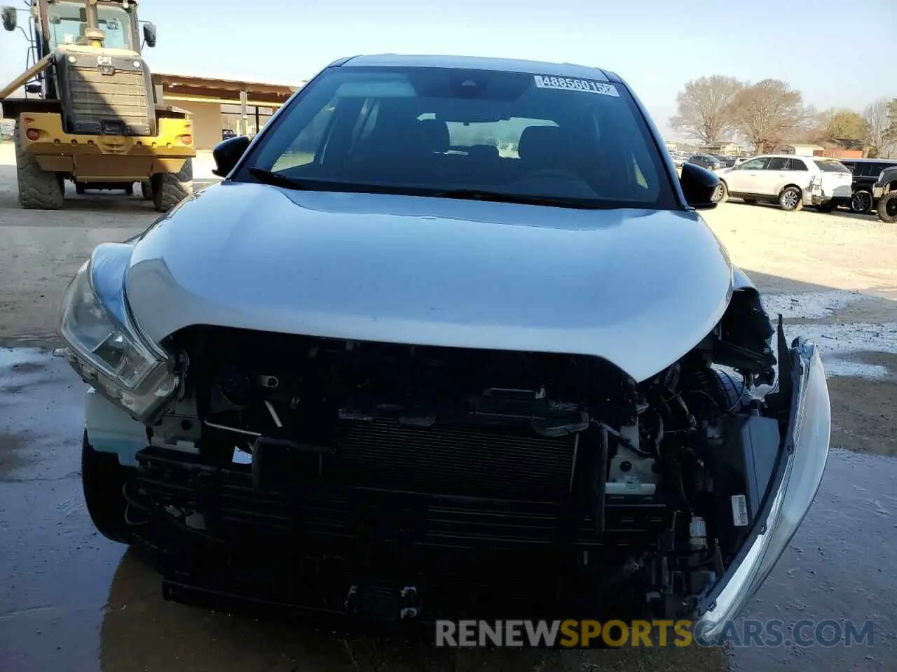 5 fotografías del automóvil dañado 3N1CP5BV8LL511593 NISSAN KICKS 2020