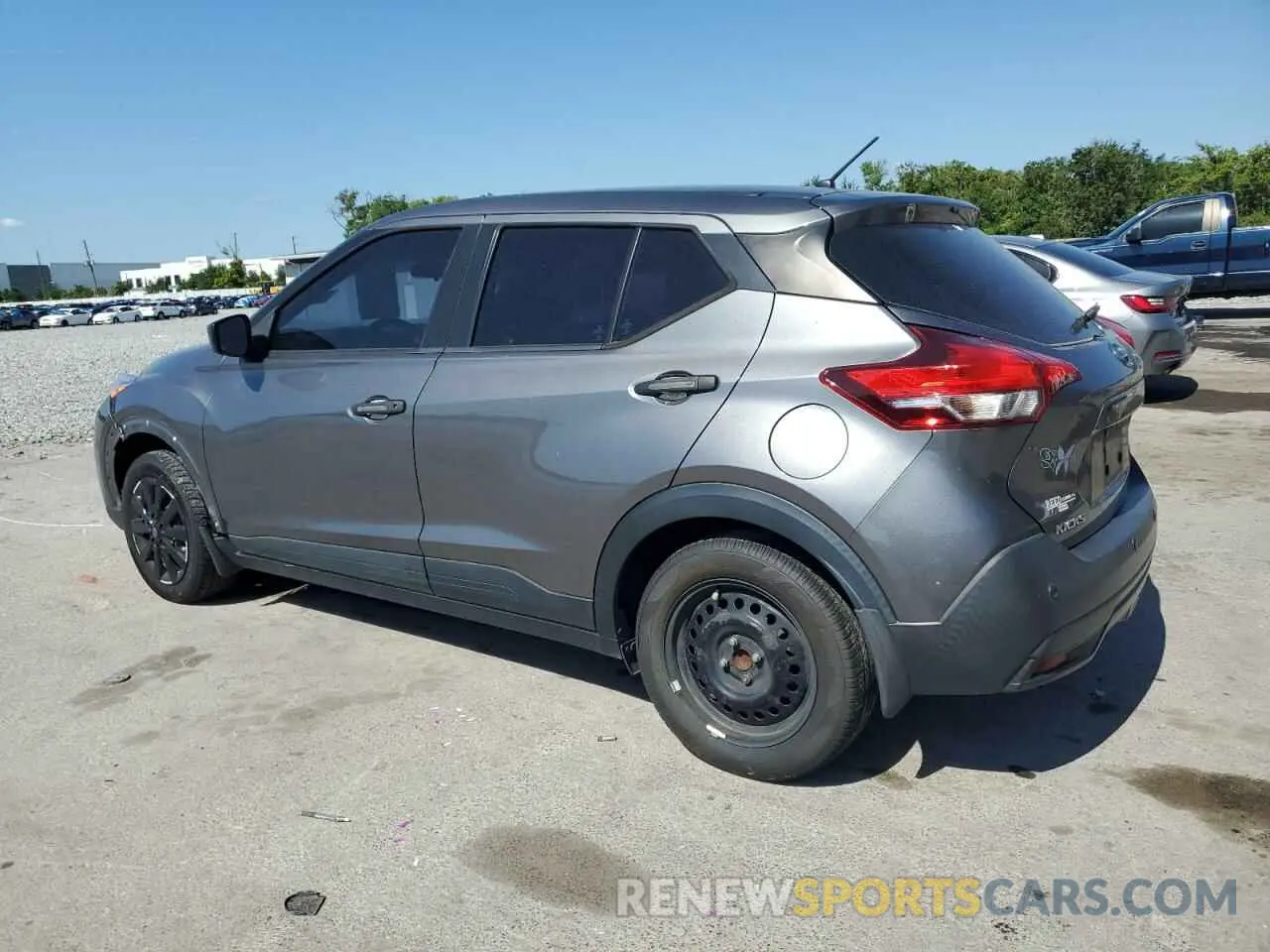 2 fotografías del automóvil dañado 3N1CP5BV8LL521489 NISSAN KICKS 2020