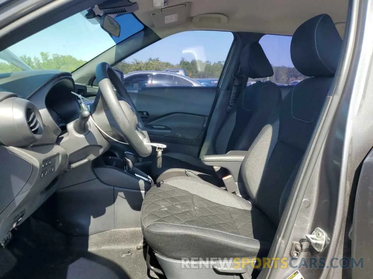 7 fotografías del automóvil dañado 3N1CP5BV8LL521489 NISSAN KICKS 2020