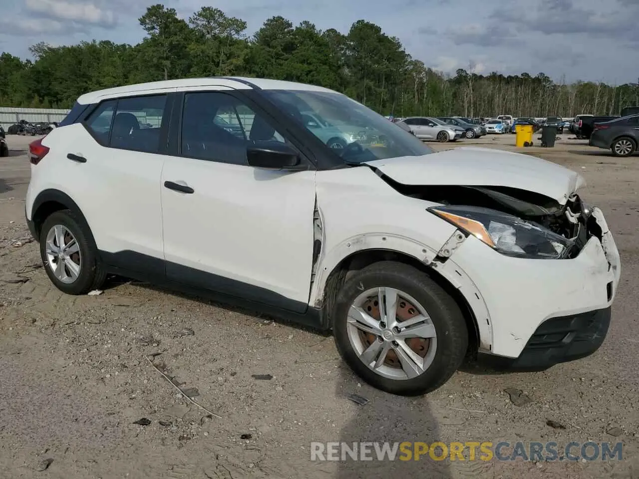 4 fotografías del automóvil dañado 3N1CP5BV9LL495856 NISSAN KICKS 2020