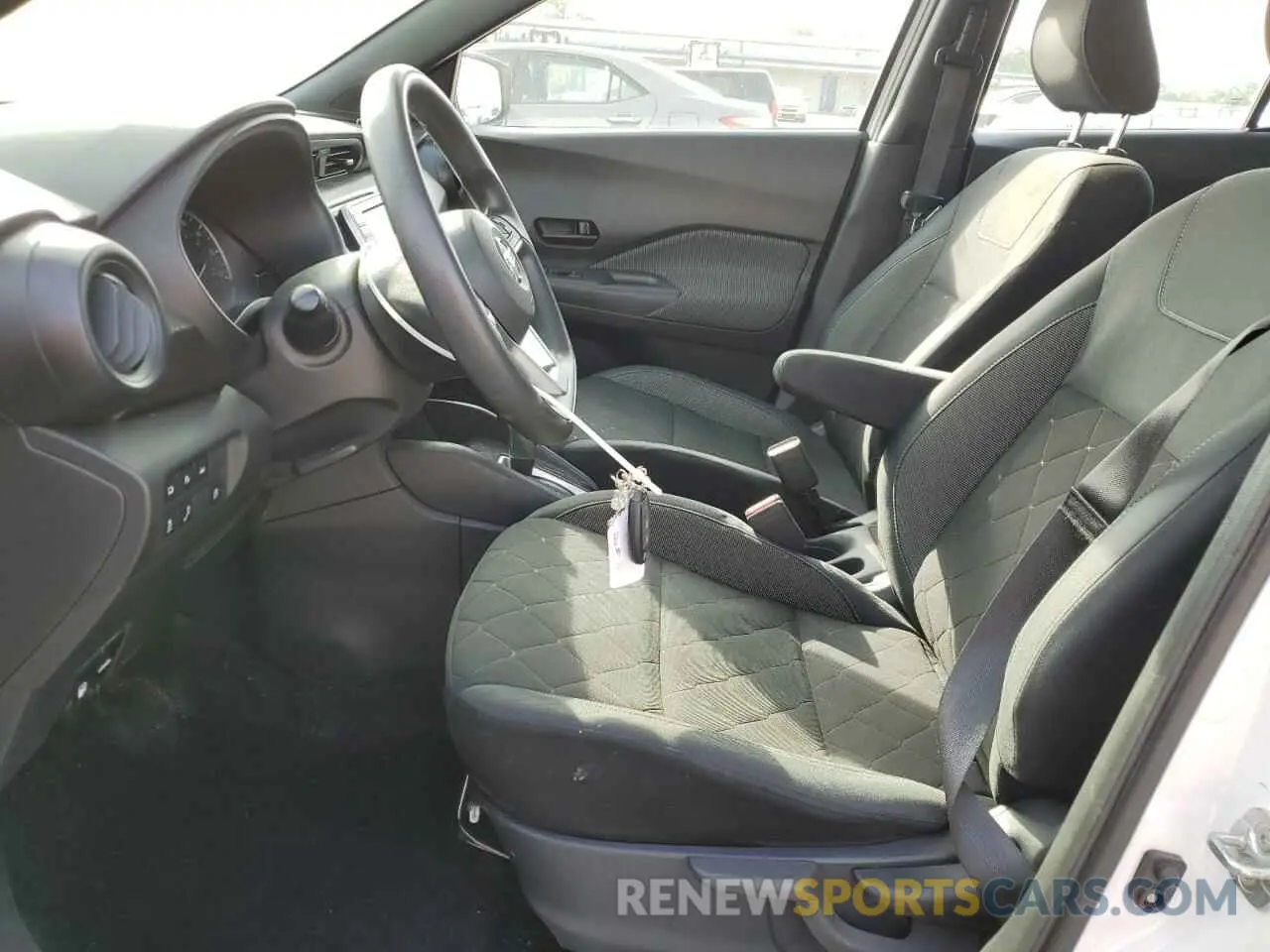 7 fotografías del automóvil dañado 3N1CP5BV9LL495856 NISSAN KICKS 2020