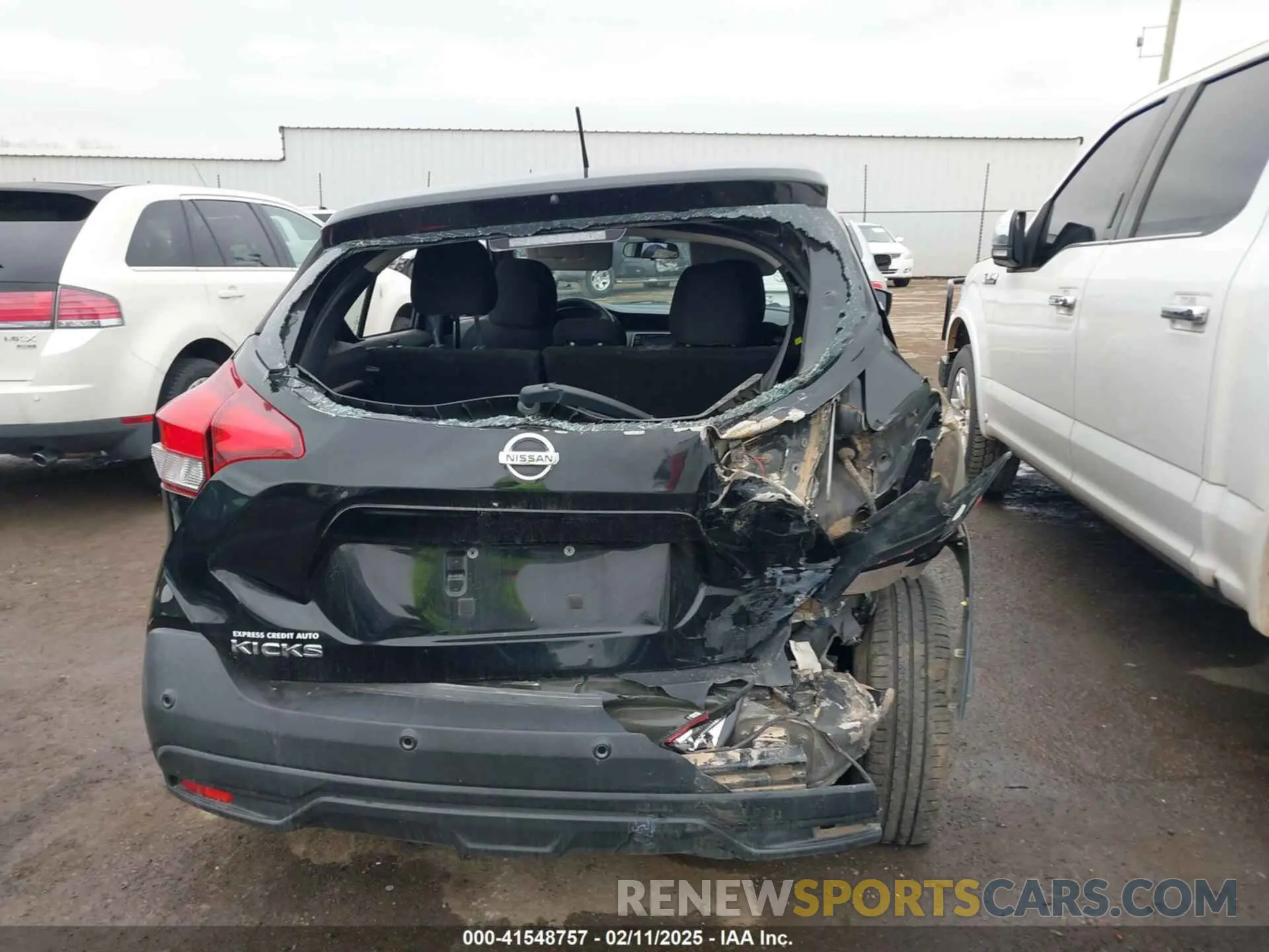 16 fotografías del automóvil dañado 3N1CP5BV9LL551763 NISSAN KICKS 2020