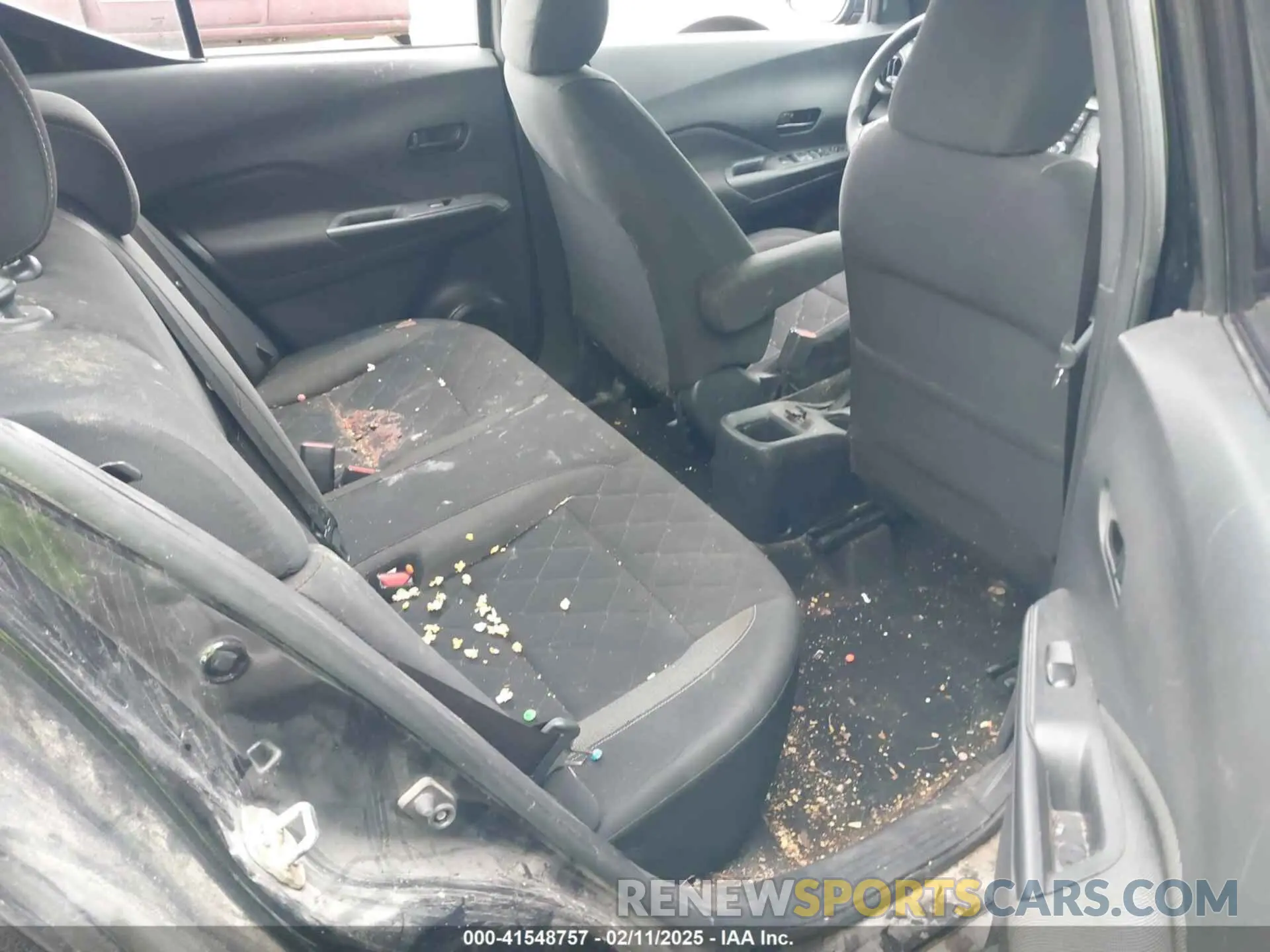 8 fotografías del automóvil dañado 3N1CP5BV9LL551763 NISSAN KICKS 2020