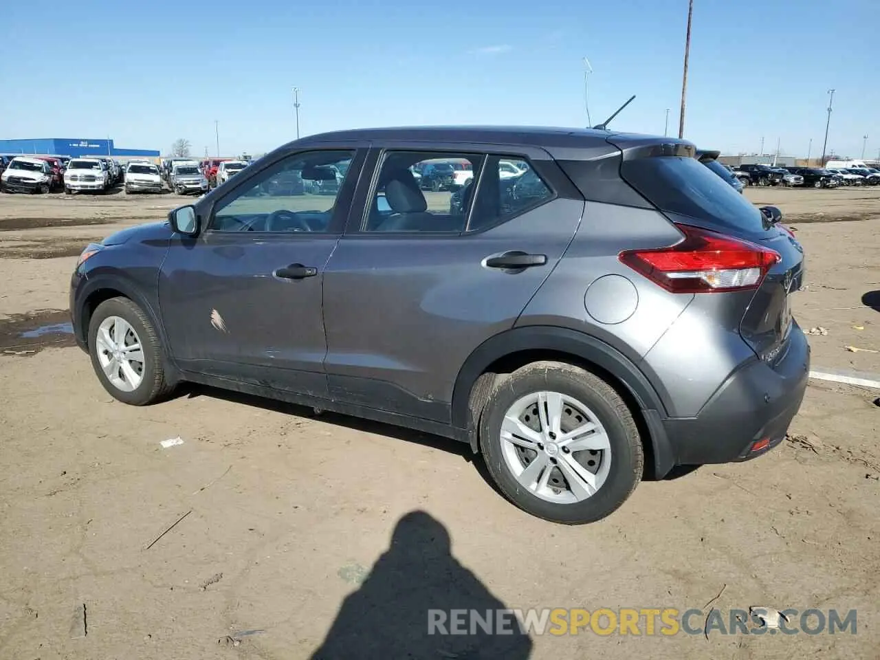 2 fotografías del automóvil dañado 3N1CP5BV9LL558504 NISSAN KICKS 2020