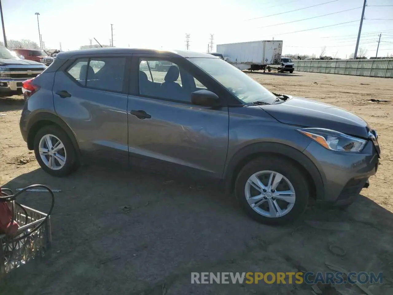 4 fotografías del automóvil dañado 3N1CP5BV9LL558504 NISSAN KICKS 2020