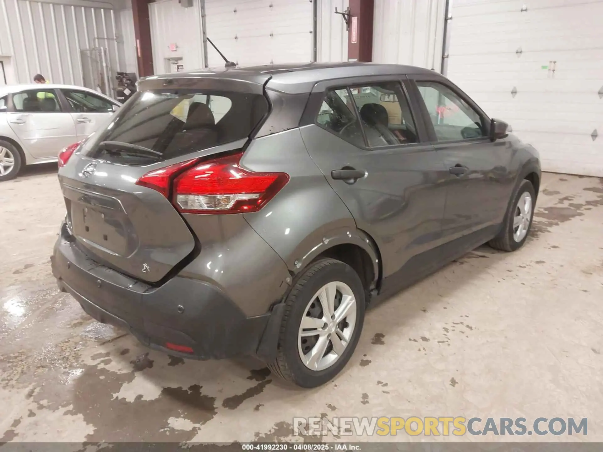 4 fotografías del automóvil dañado 3N1CP5BVXLL526676 NISSAN KICKS 2020