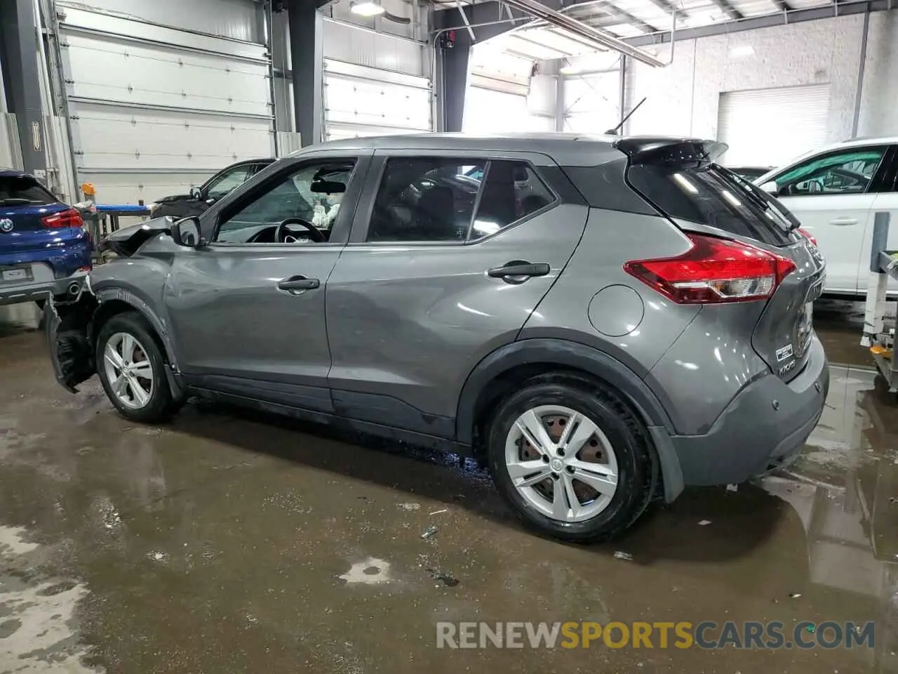 2 fotografías del automóvil dañado 3N1CP5BVXLL570533 NISSAN KICKS 2020