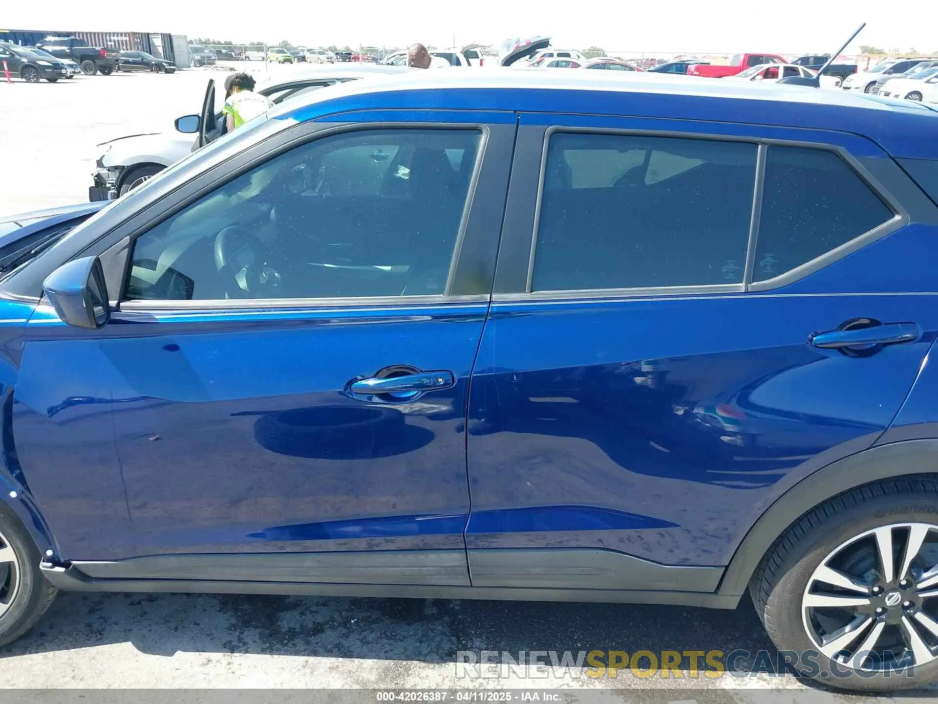 15 fotografías del automóvil dañado 3N1CP5CV0LL478958 NISSAN KICKS 2020