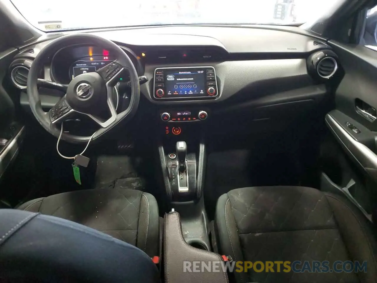 8 fotografías del automóvil dañado 3N1CP5CV0LL515779 NISSAN KICKS 2020