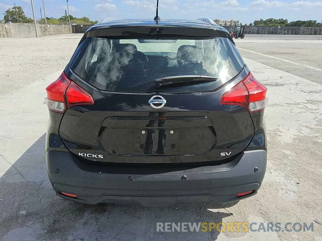 6 fotografías del automóvil dañado 3N1CP5CV0LL549446 NISSAN KICKS 2020
