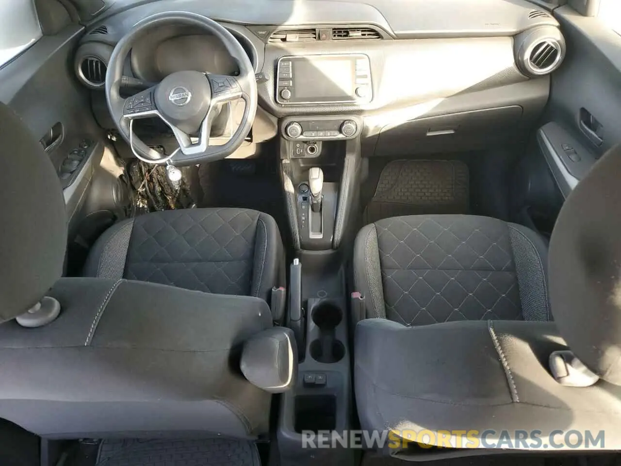 8 fotografías del automóvil dañado 3N1CP5CV2LL489363 NISSAN KICKS 2020