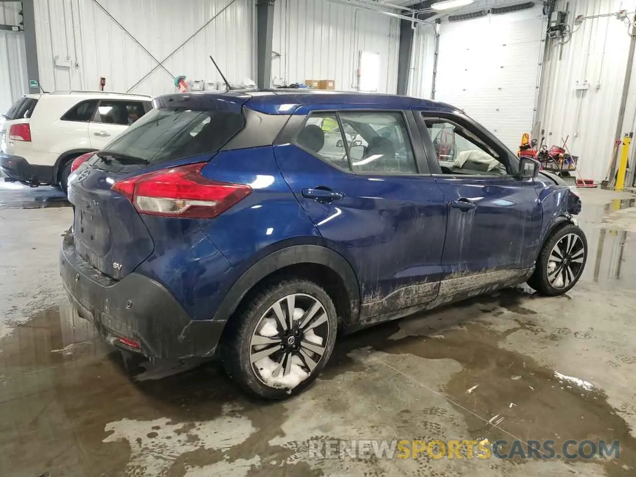 3 fotografías del automóvil dañado 3N1CP5CV2LL518389 NISSAN KICKS 2020