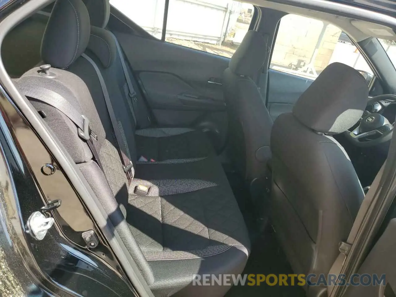 11 fotografías del automóvil dañado 3N1CP5CV2LL545592 NISSAN KICKS 2020