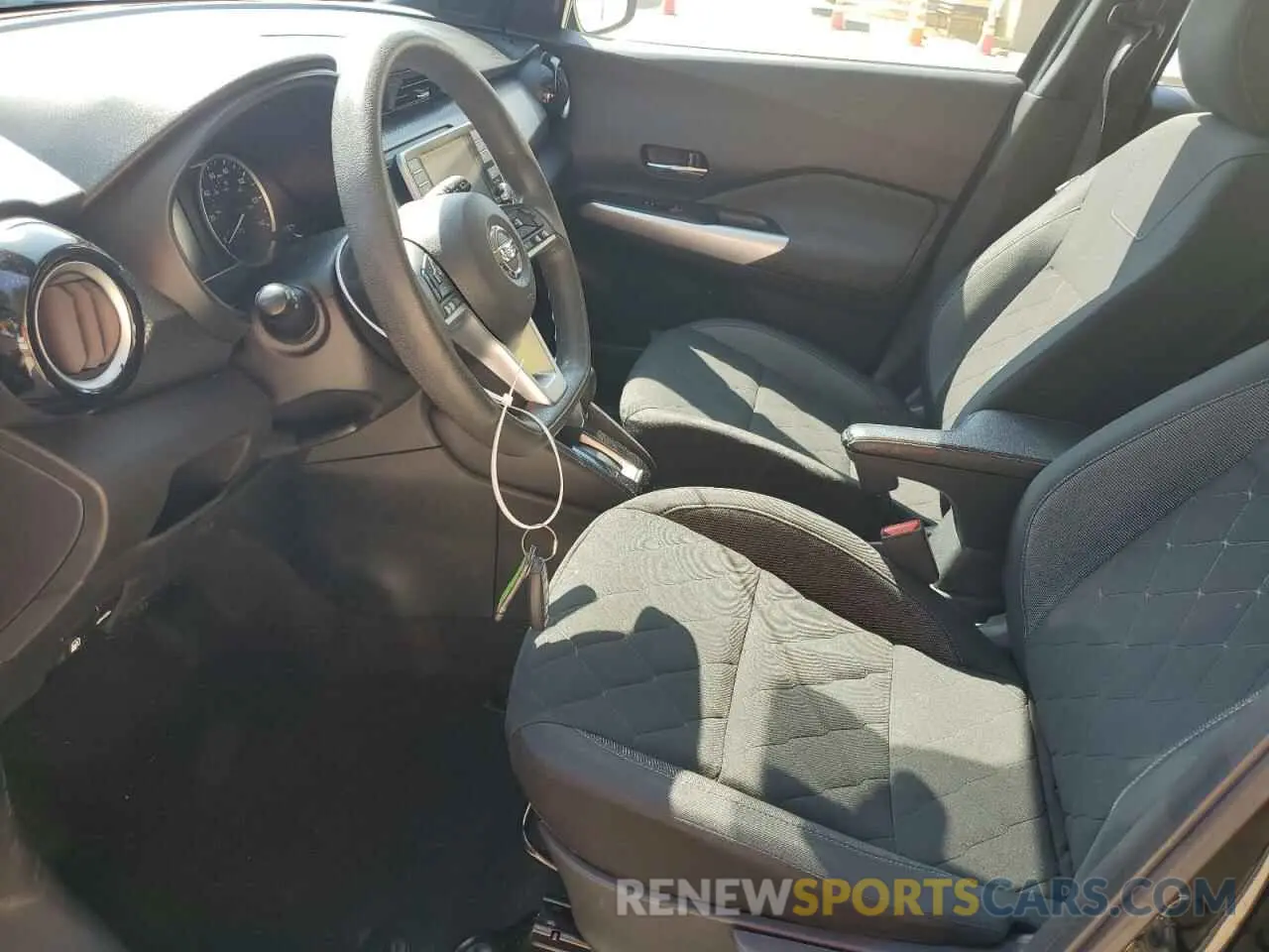 7 fotografías del automóvil dañado 3N1CP5CV2LL545592 NISSAN KICKS 2020