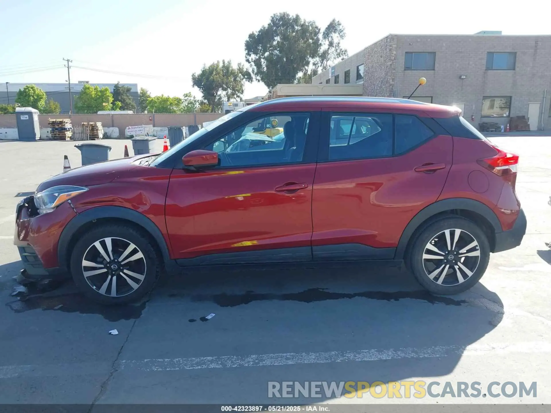 15 fotografías del automóvil dañado 3N1CP5CV3LL494216 NISSAN KICKS 2020