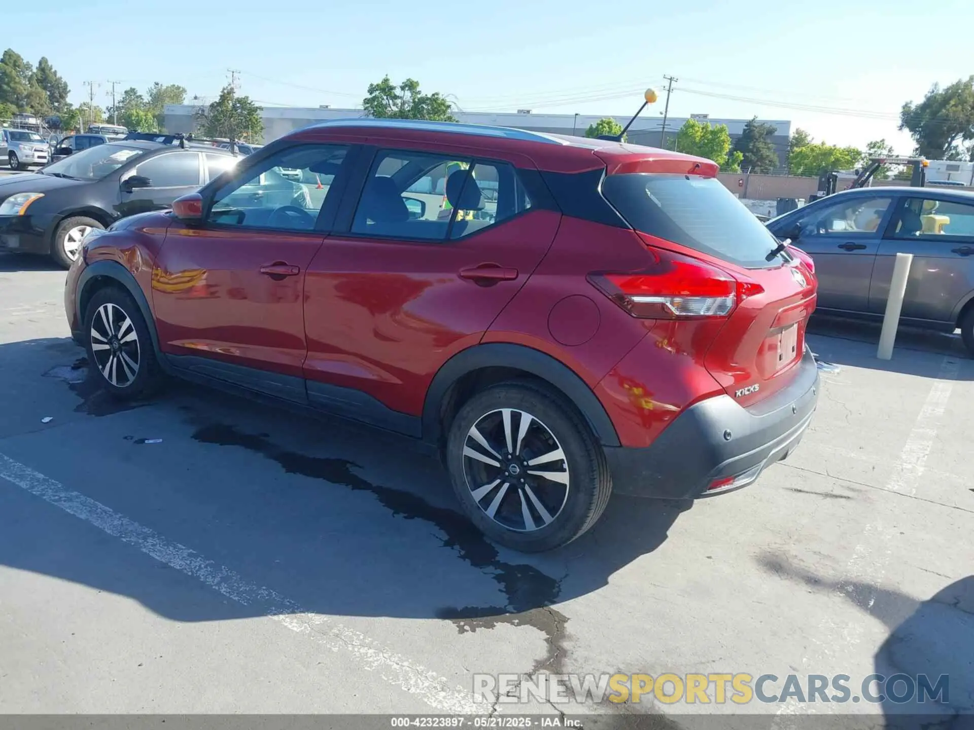 3 fotografías del automóvil dañado 3N1CP5CV3LL494216 NISSAN KICKS 2020