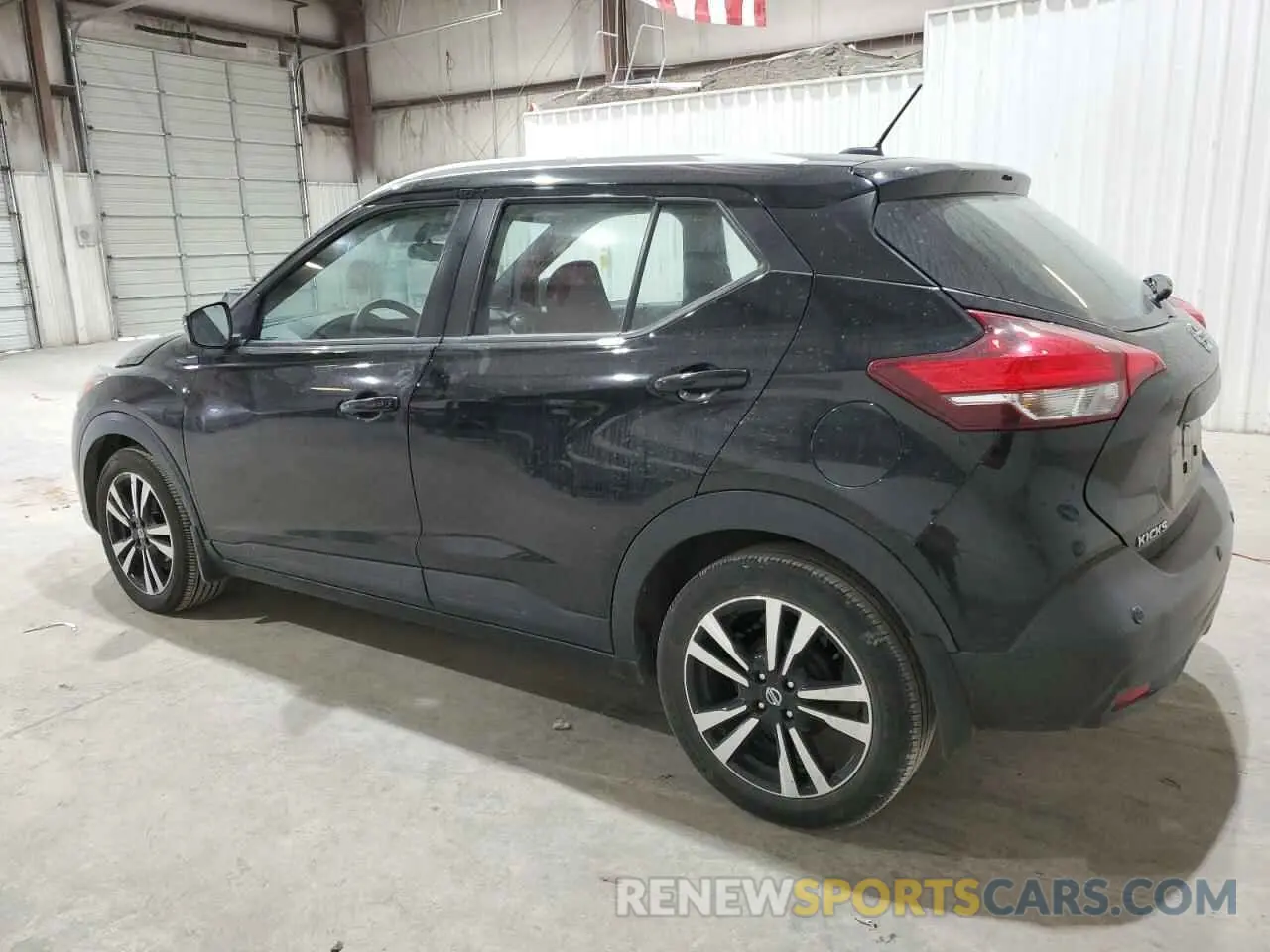 2 fotografías del automóvil dañado 3N1CP5CV3LL536108 NISSAN KICKS 2020