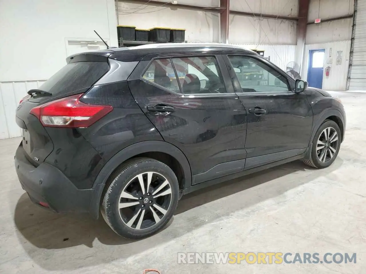 3 fotografías del automóvil dañado 3N1CP5CV3LL536108 NISSAN KICKS 2020