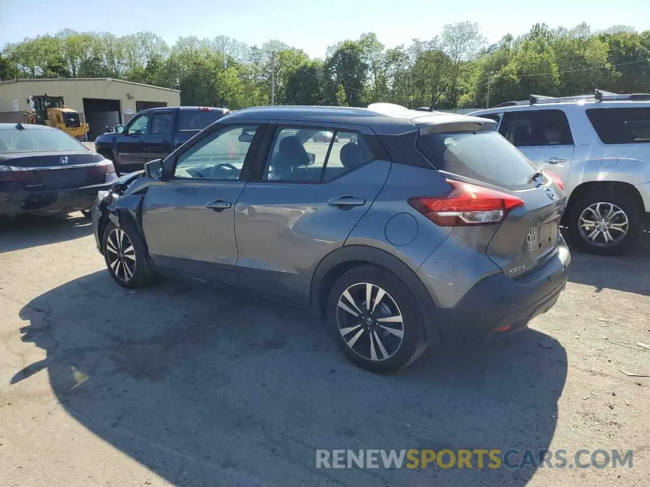 2 fotografías del automóvil dañado 3N1CP5CV4LL504882 NISSAN KICKS 2020