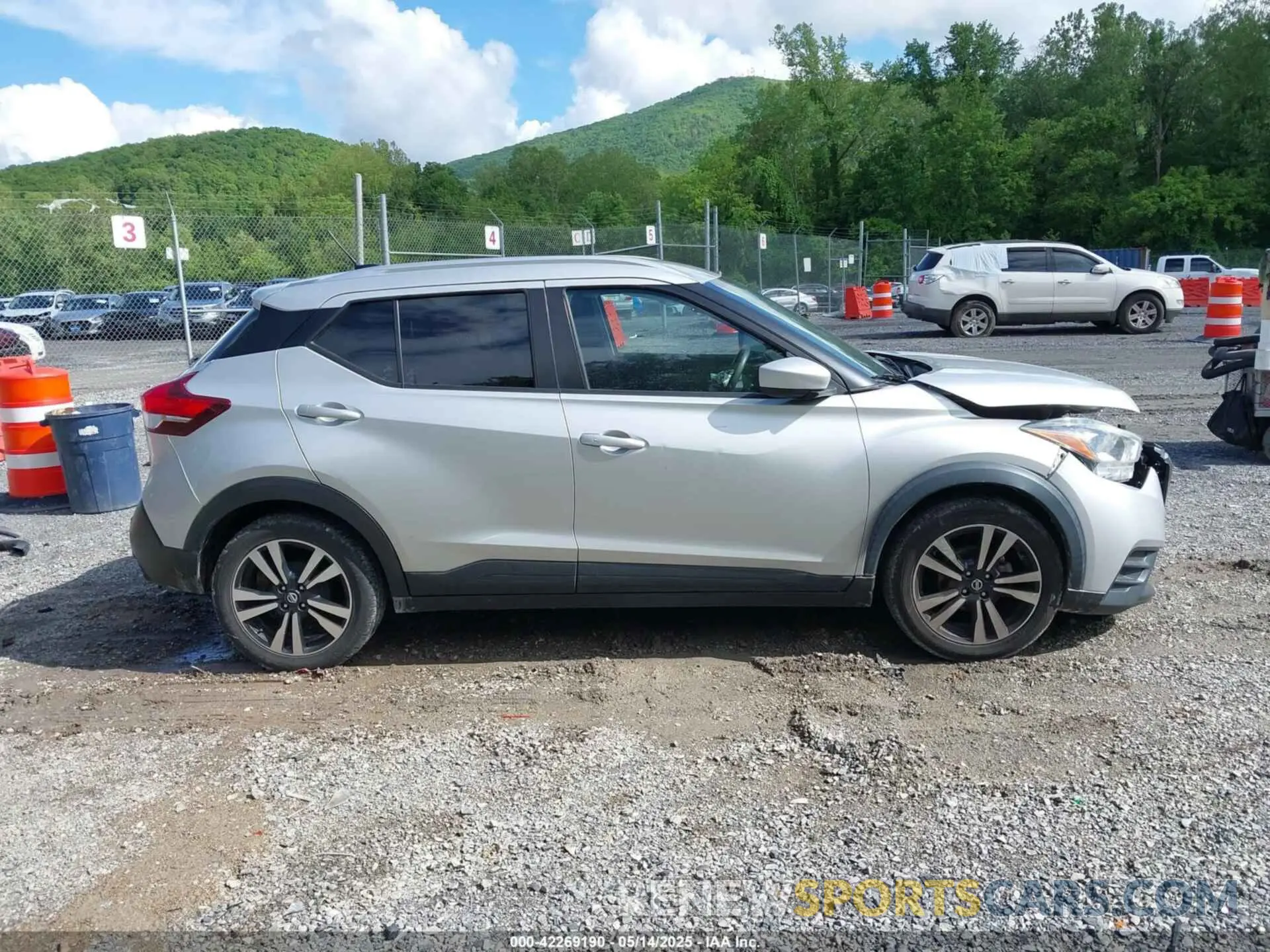 13 fotografías del automóvil dañado 3N1CP5CV4LL507278 NISSAN KICKS 2020