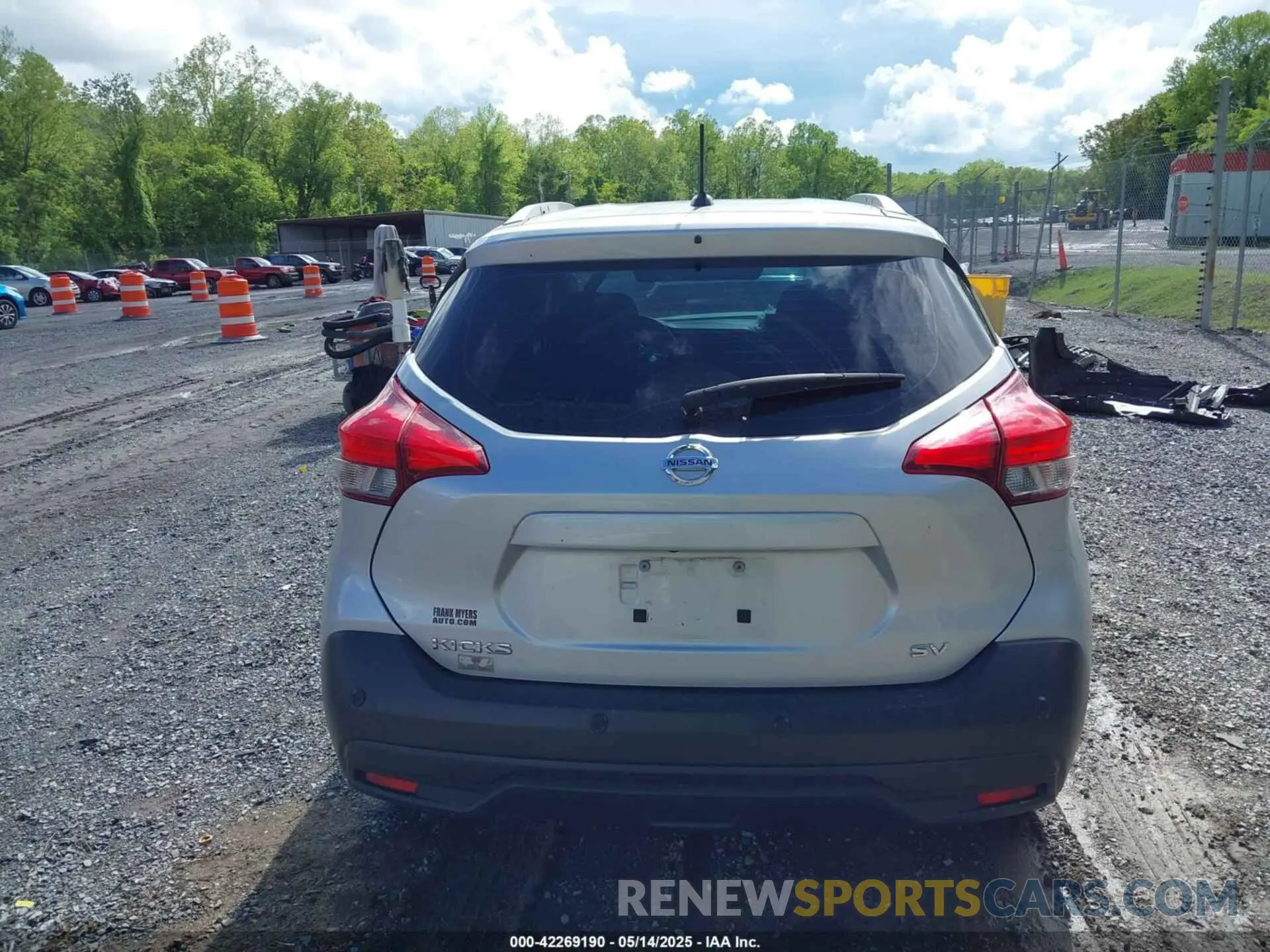 16 fotografías del automóvil dañado 3N1CP5CV4LL507278 NISSAN KICKS 2020