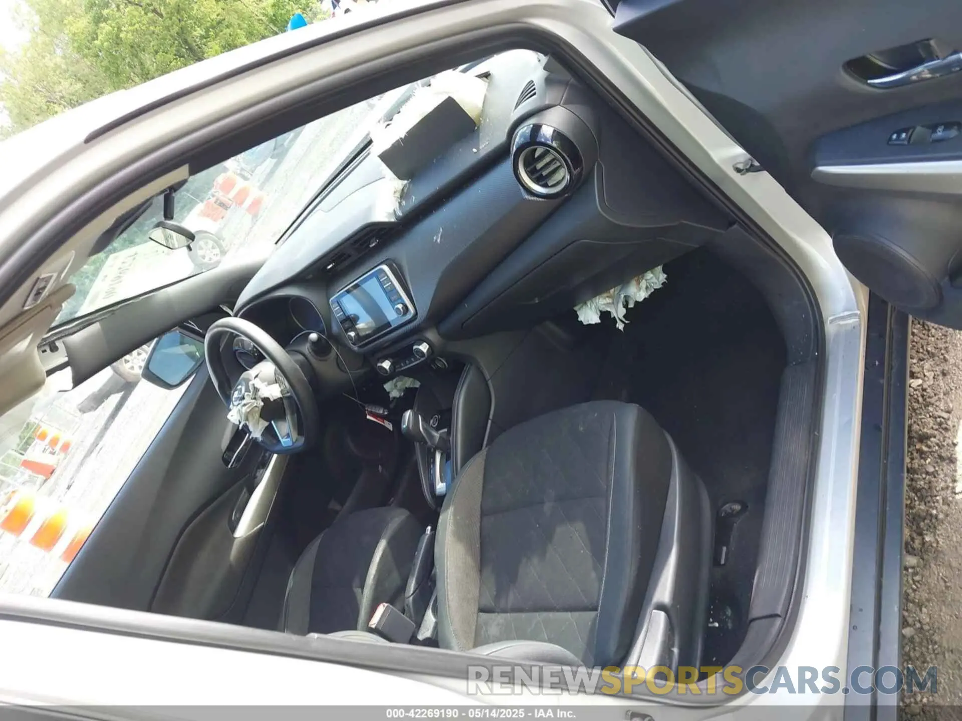 5 fotografías del automóvil dañado 3N1CP5CV4LL507278 NISSAN KICKS 2020