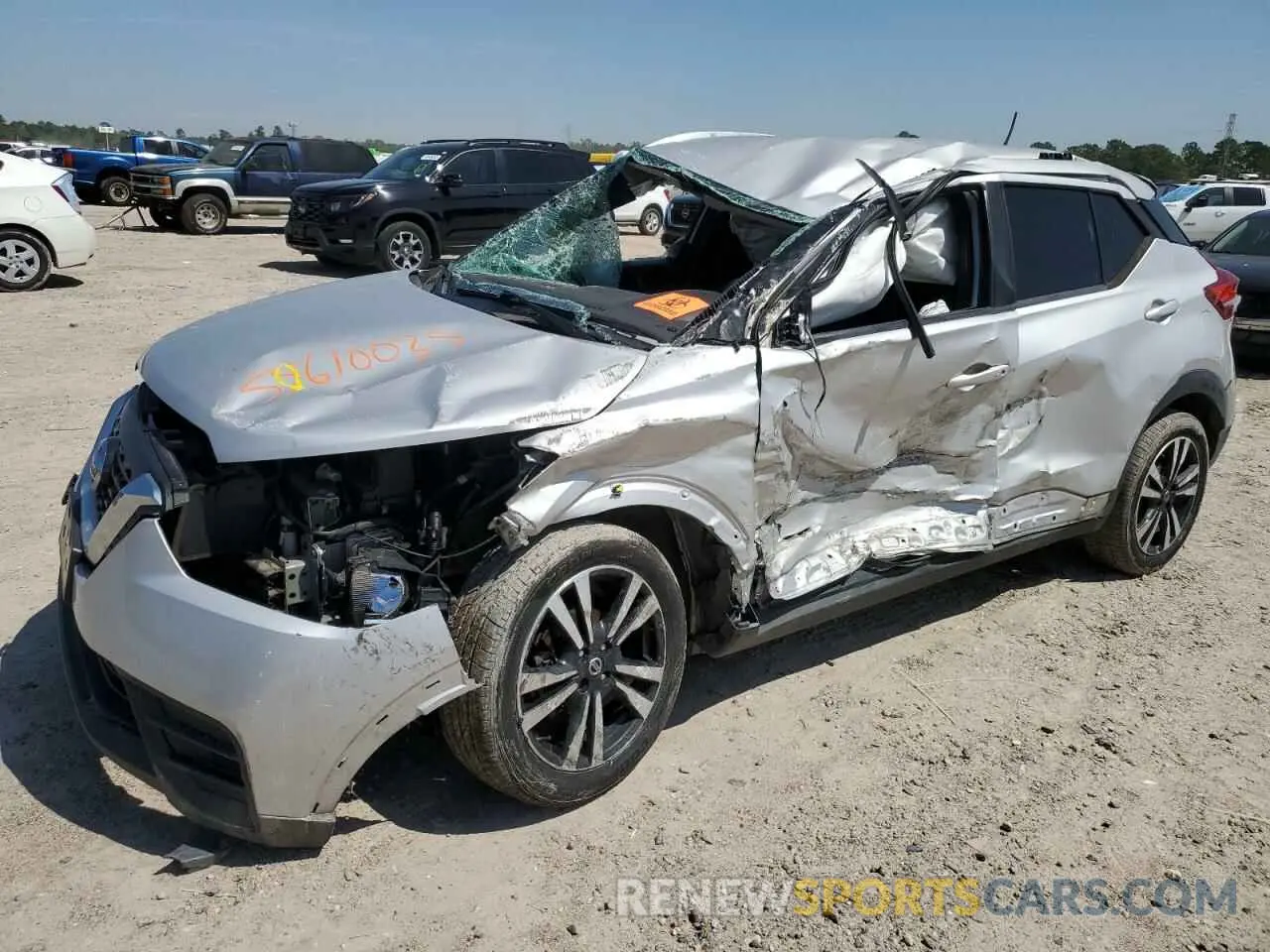 1 fotografías del automóvil dañado 3N1CP5CV4LL521083 NISSAN KICKS 2020