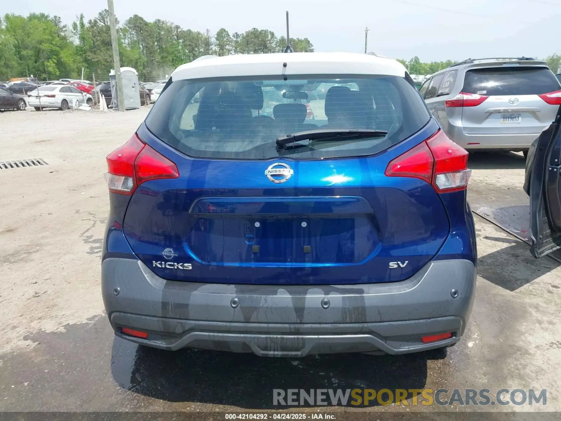 16 fotografías del automóvil dañado 3N1CP5CV4LL528955 NISSAN KICKS 2020