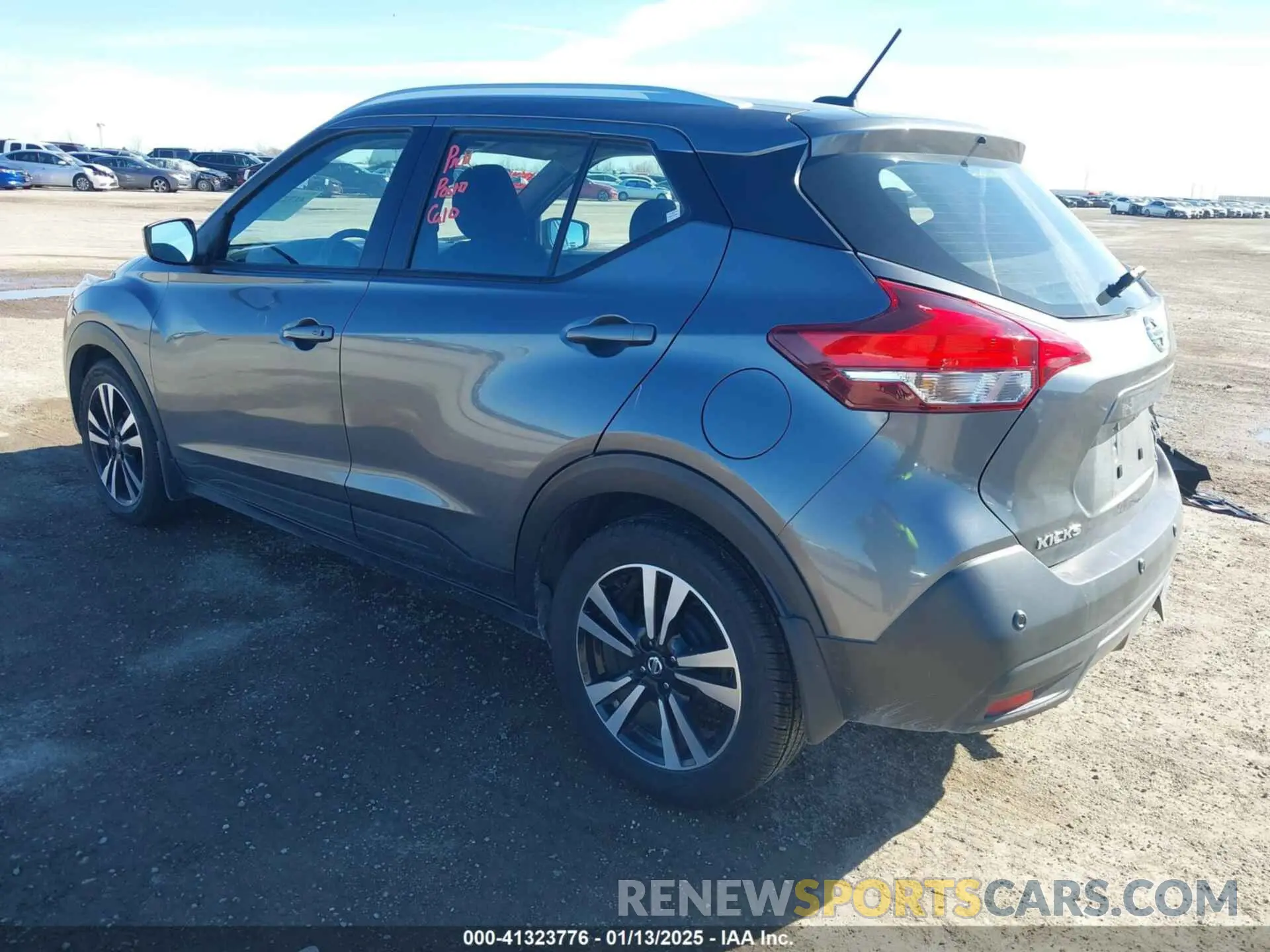 3 fotografías del automóvil dañado 3N1CP5CV4LL539325 NISSAN KICKS 2020