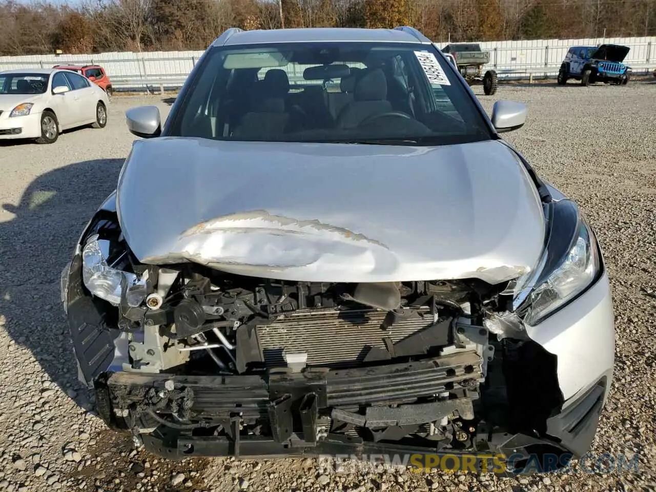 5 fotografías del automóvil dañado 3N1CP5CV5LL531394 NISSAN KICKS 2020