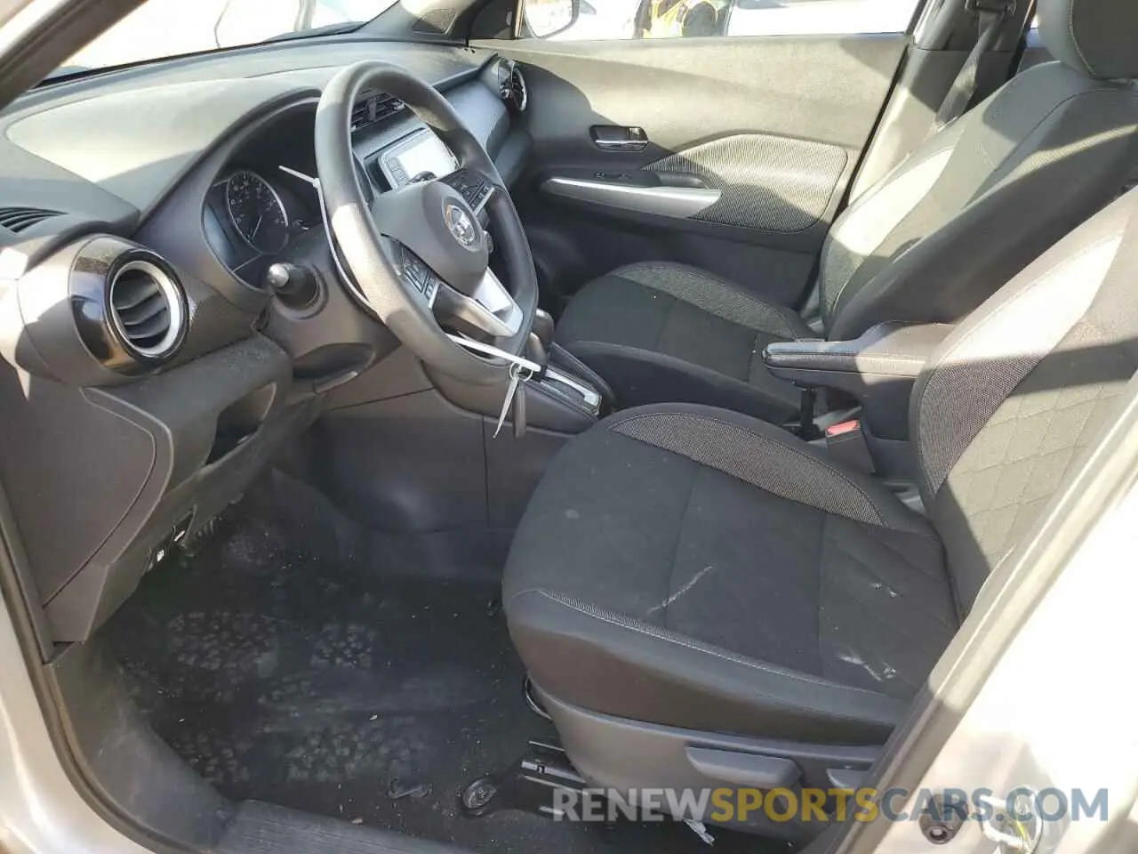 7 fotografías del automóvil dañado 3N1CP5CV5LL531394 NISSAN KICKS 2020