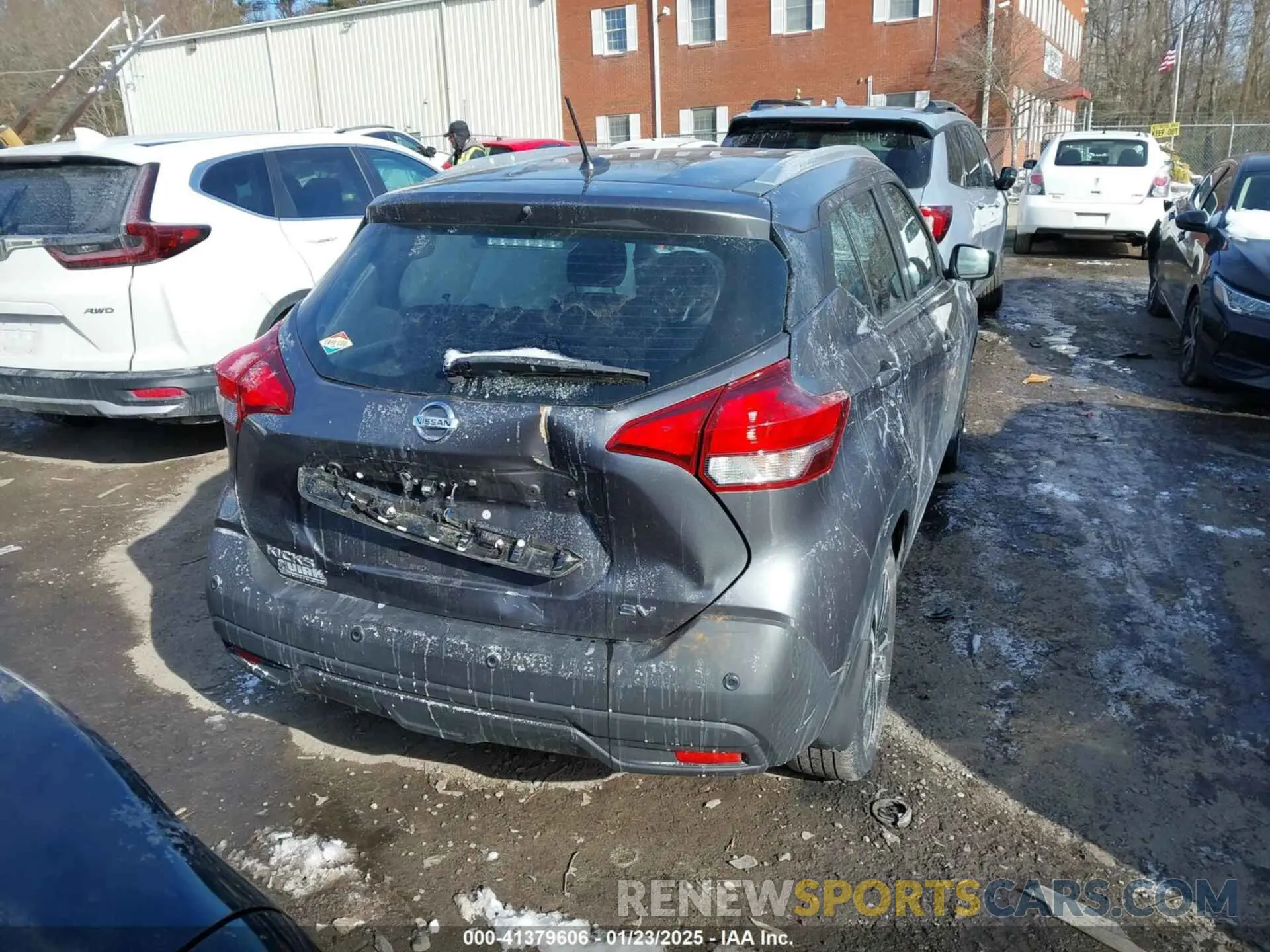 16 fotografías del automóvil dañado 3N1CP5CV5LL559390 NISSAN KICKS 2020