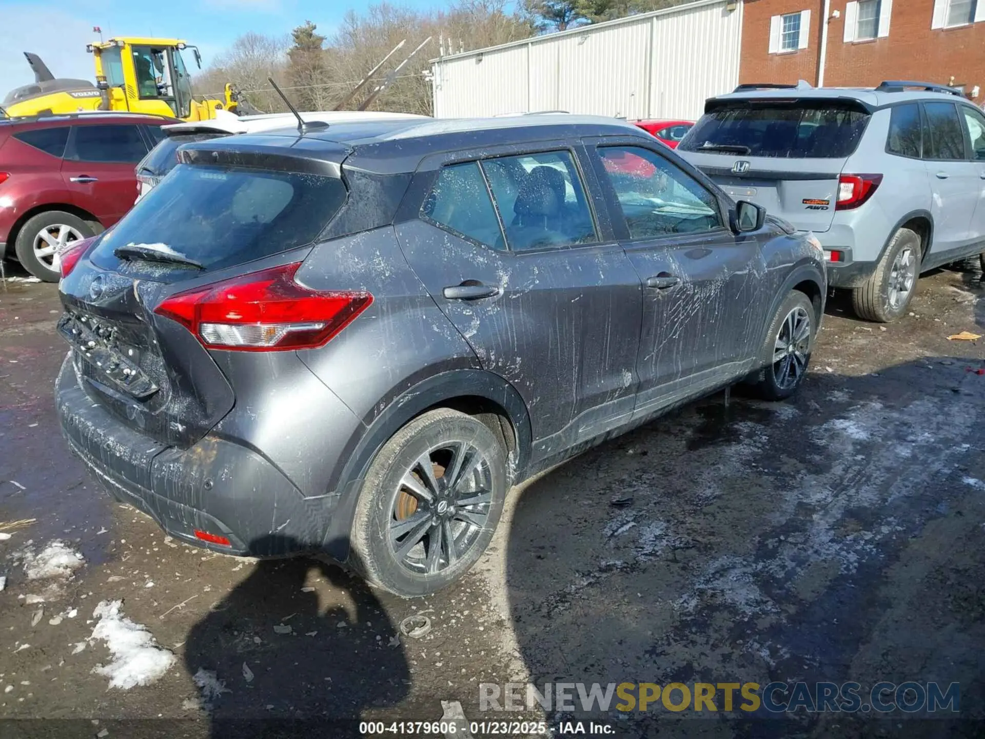 4 fotografías del automóvil dañado 3N1CP5CV5LL559390 NISSAN KICKS 2020