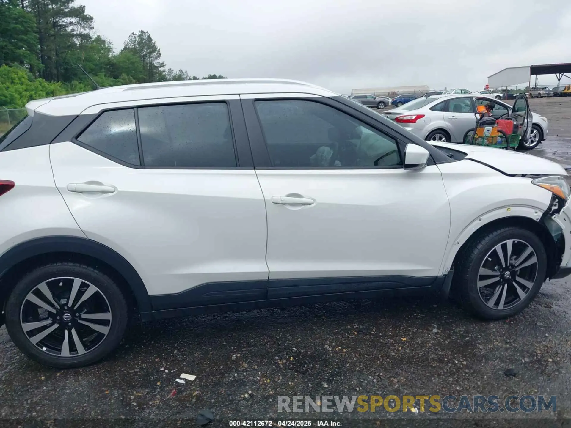 14 fotografías del automóvil dañado 3N1CP5CV6LL479855 NISSAN KICKS 2020