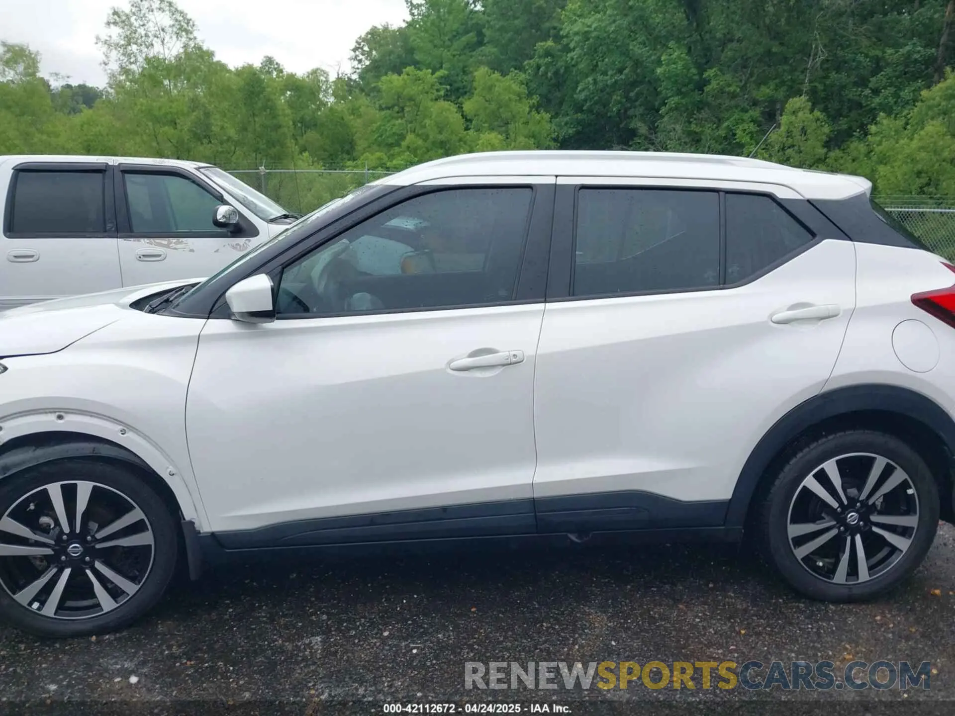 15 fotografías del automóvil dañado 3N1CP5CV6LL479855 NISSAN KICKS 2020