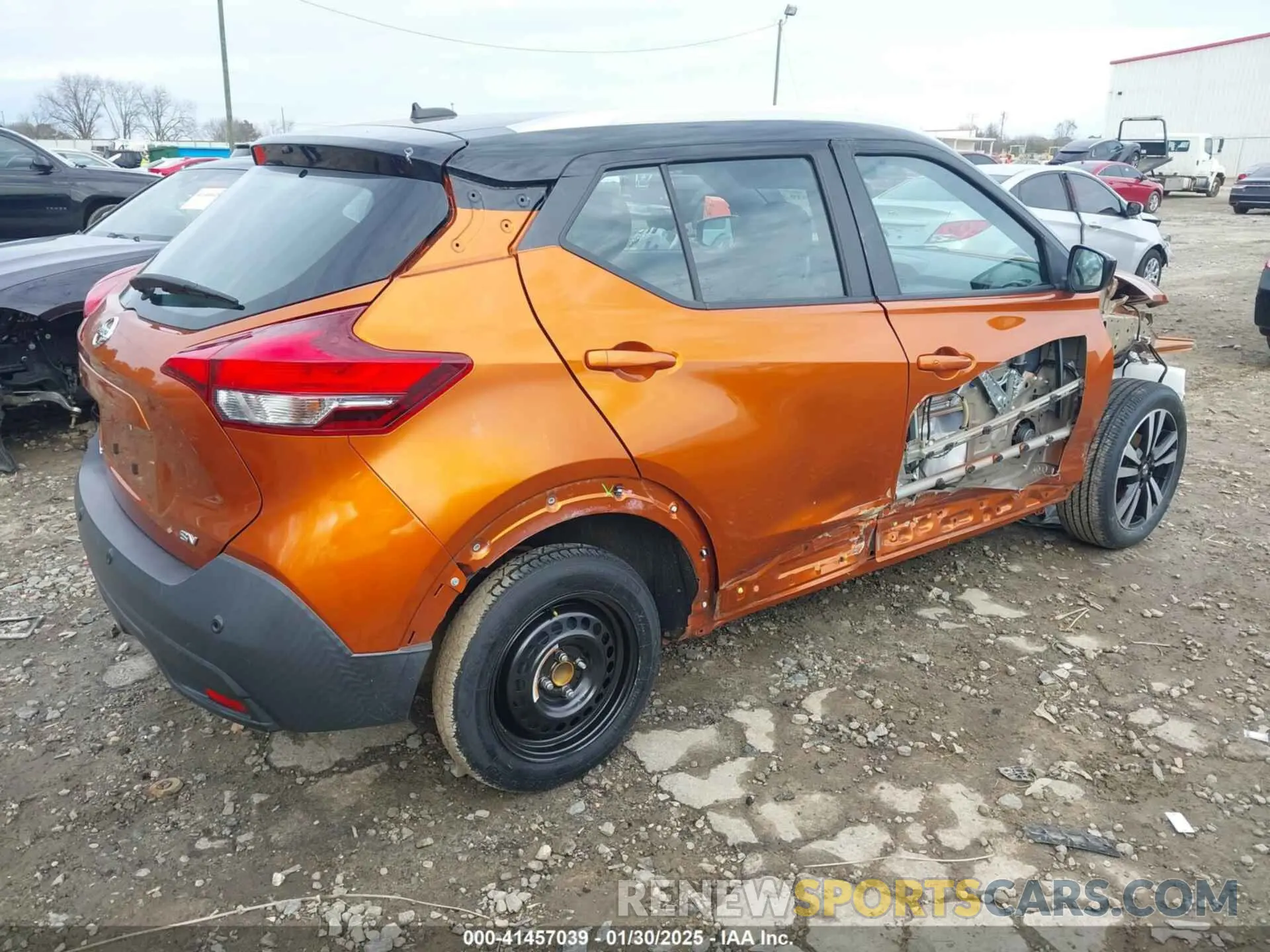 4 fotografías del automóvil dañado 3N1CP5CV8LL505923 NISSAN KICKS 2020