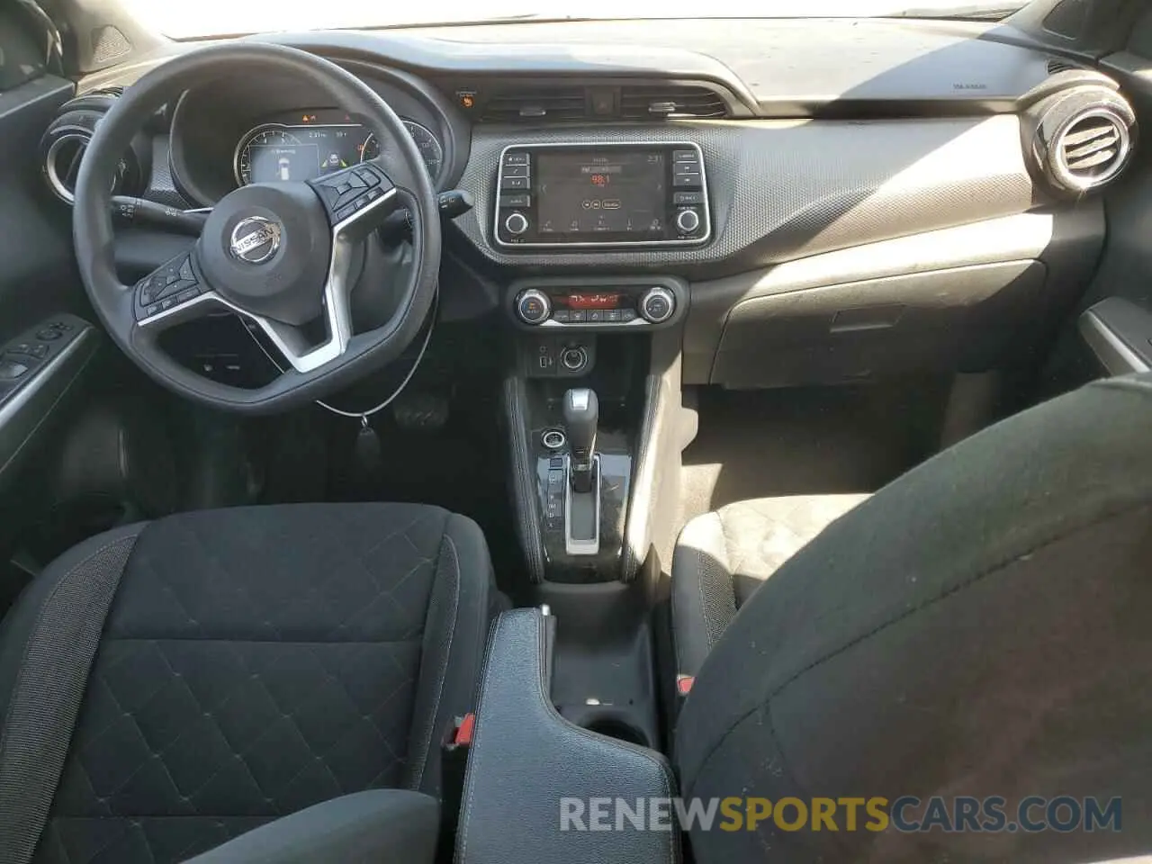 8 fotografías del automóvil dañado 3N1CP5CV9LL499209 NISSAN KICKS 2020