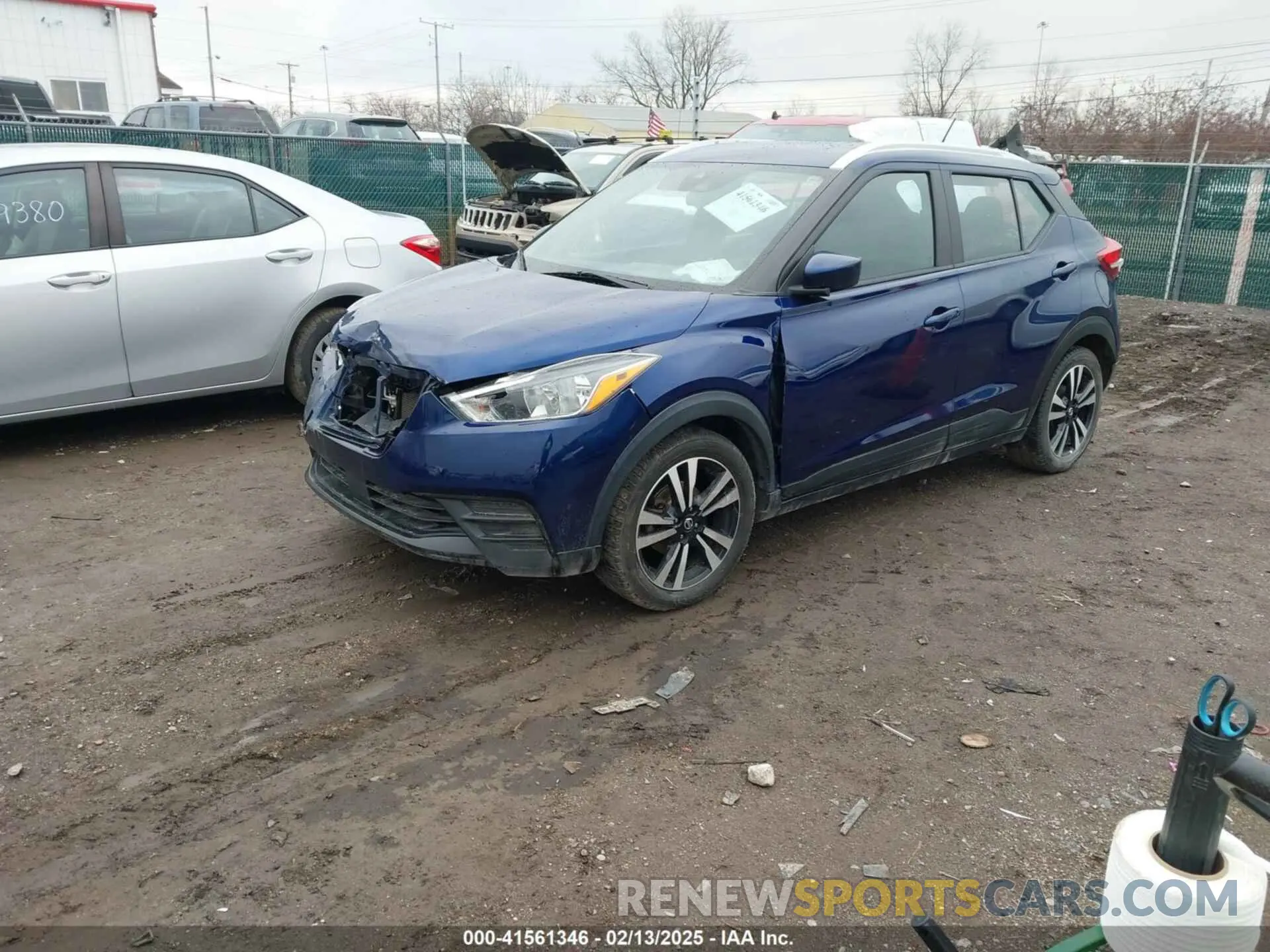 2 fotografías del automóvil dañado 3N1CP5CV9LL520849 NISSAN KICKS 2020
