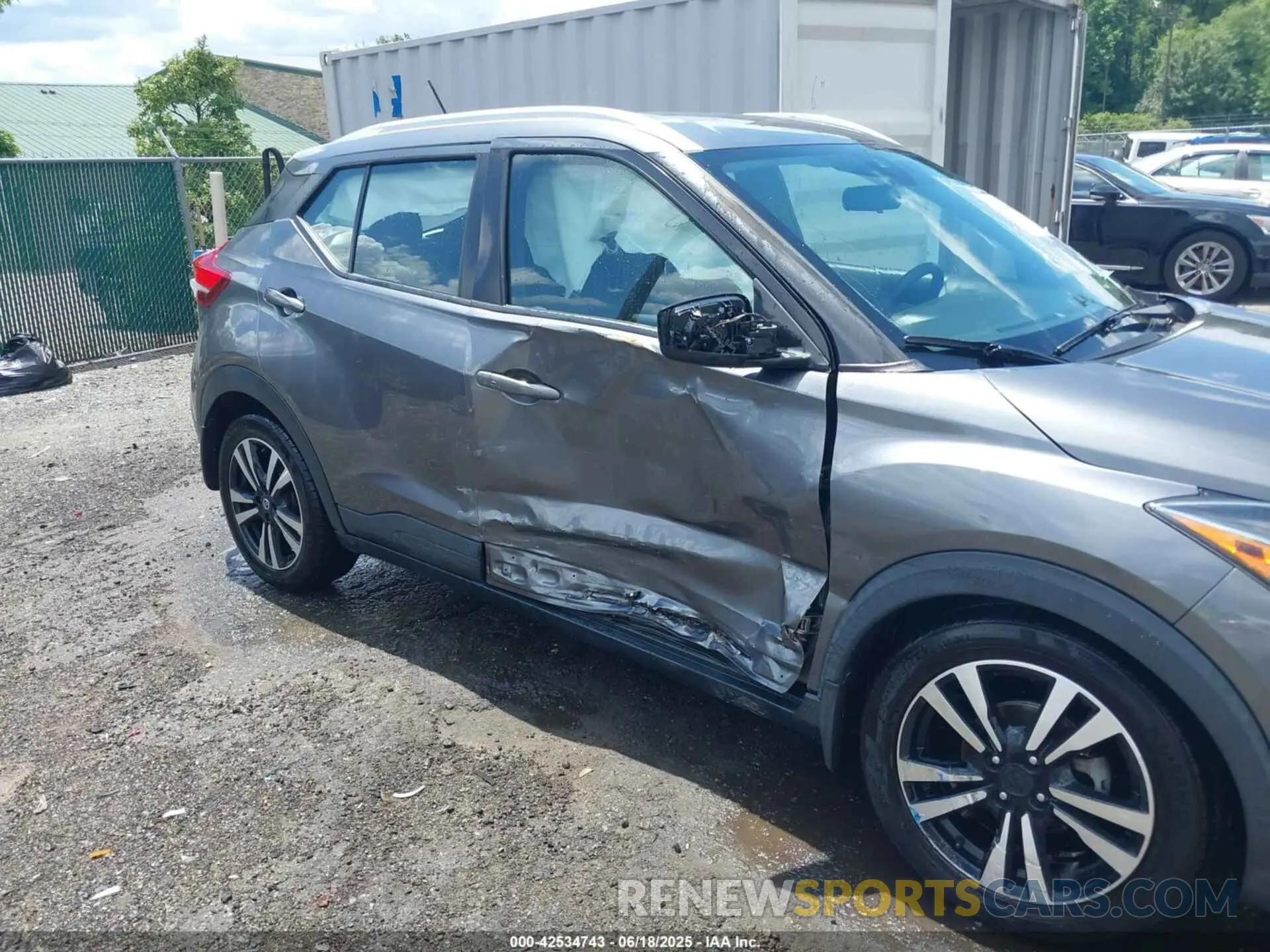 6 fotografías del automóvil dañado 3N1CP5CVXLL525980 NISSAN KICKS 2020