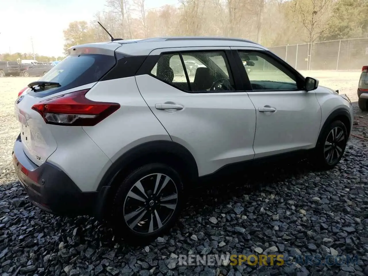 3 fotografías del automóvil dañado 3N1CP5CVXLL551494 NISSAN KICKS 2020