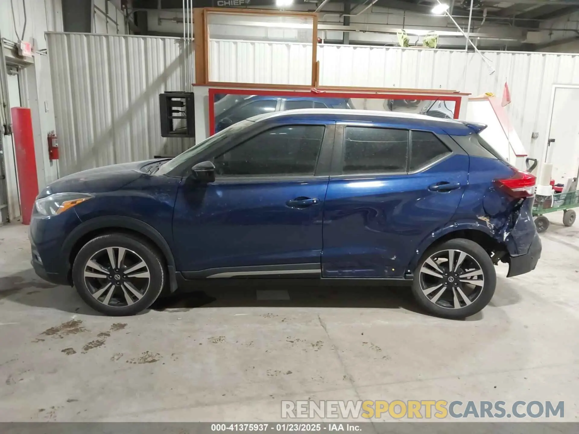 14 fotografías del automóvil dañado 3N1CP5DV2LL539600 NISSAN KICKS 2020