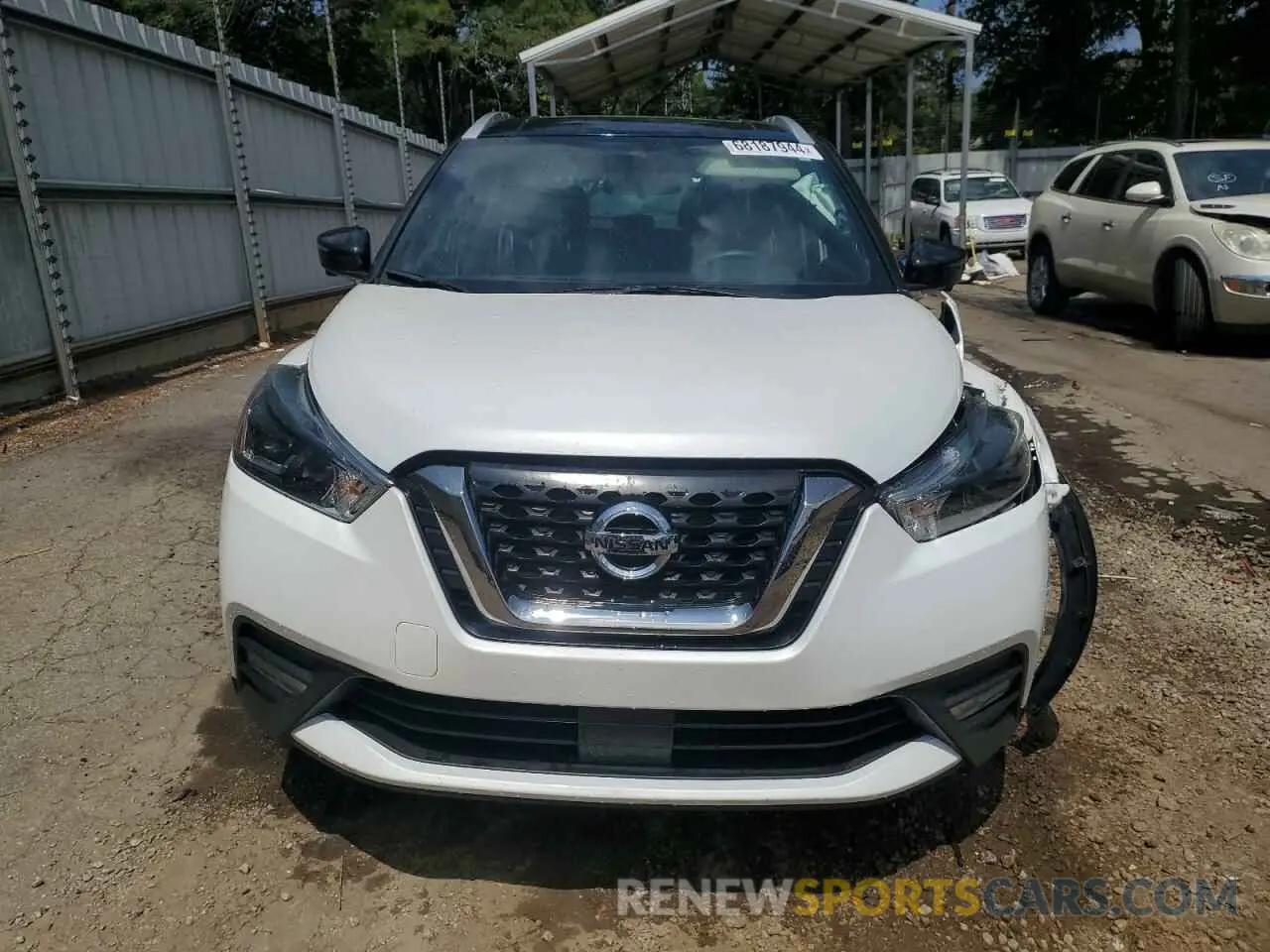 5 fotografías del automóvil dañado 3N1CP5DV3LL551626 NISSAN KICKS 2020