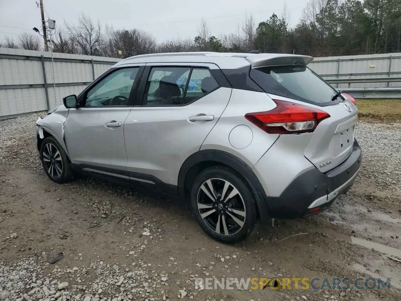 2 fotografías del automóvil dañado 3N1CP5DV4LL552056 NISSAN KICKS 2020