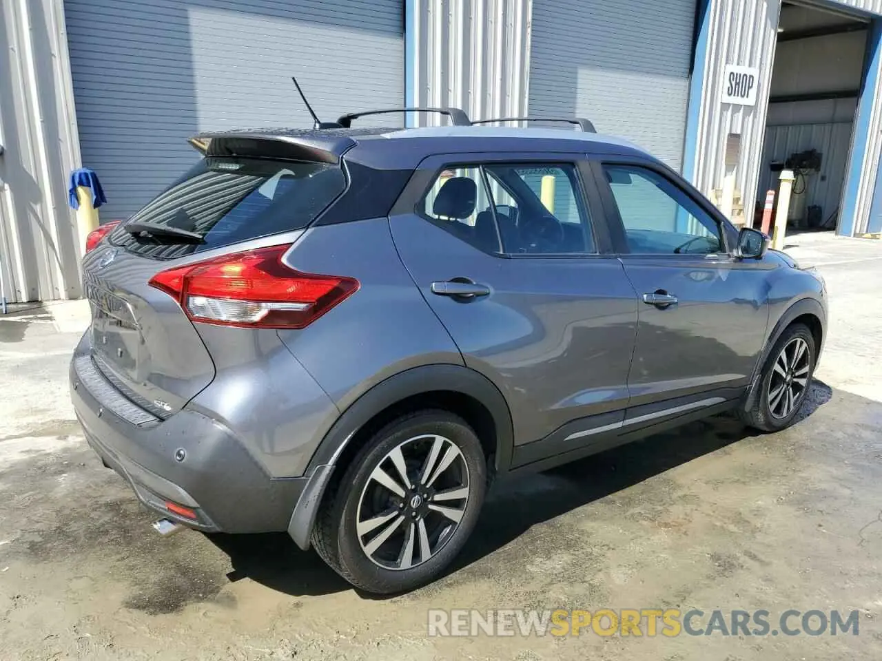 3 fotografías del automóvil dañado 3N1CP5DV5LL502492 NISSAN KICKS 2020