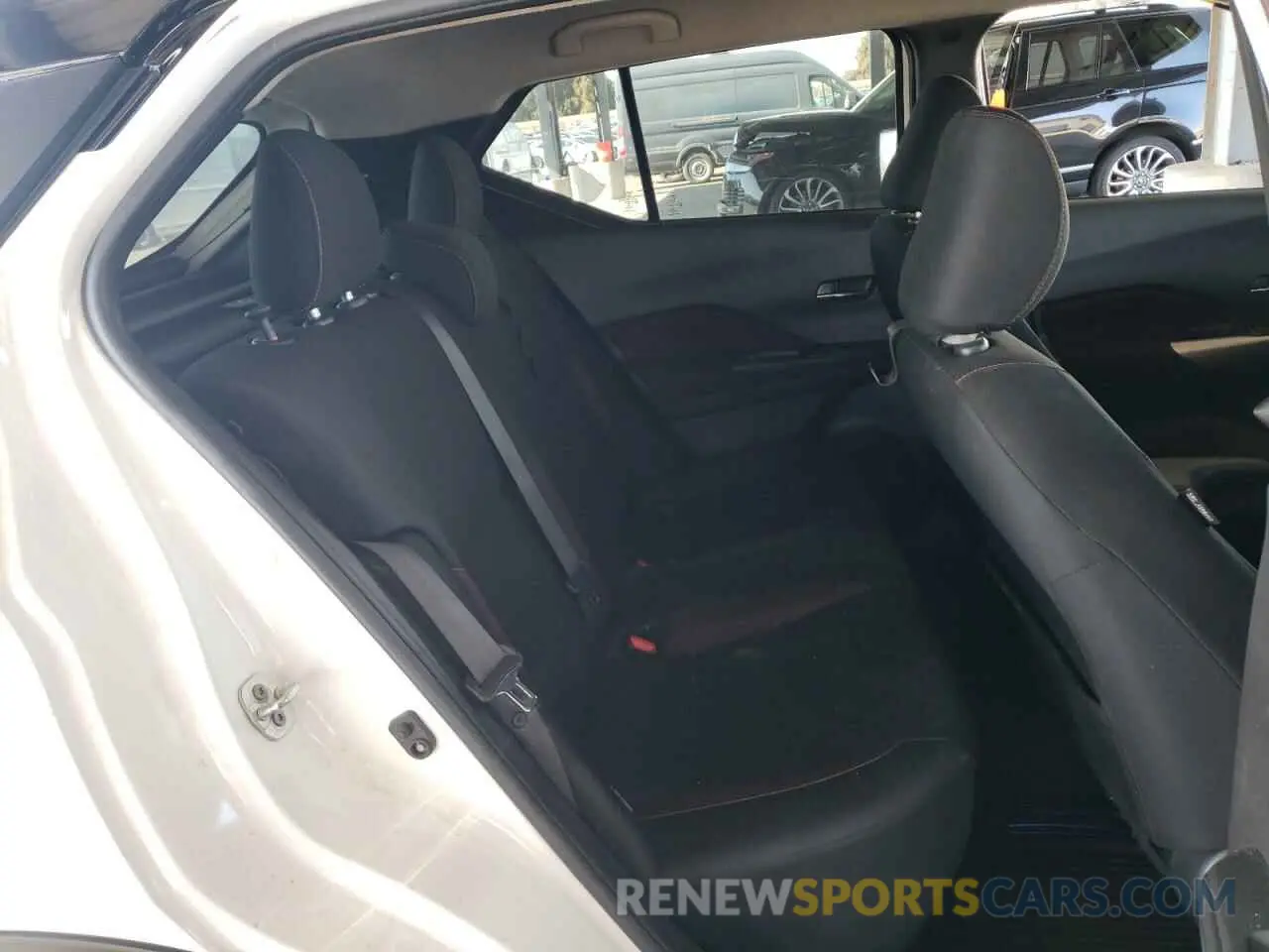 10 fotografías del automóvil dañado 3N1CP5DV5LL565012 NISSAN KICKS 2020