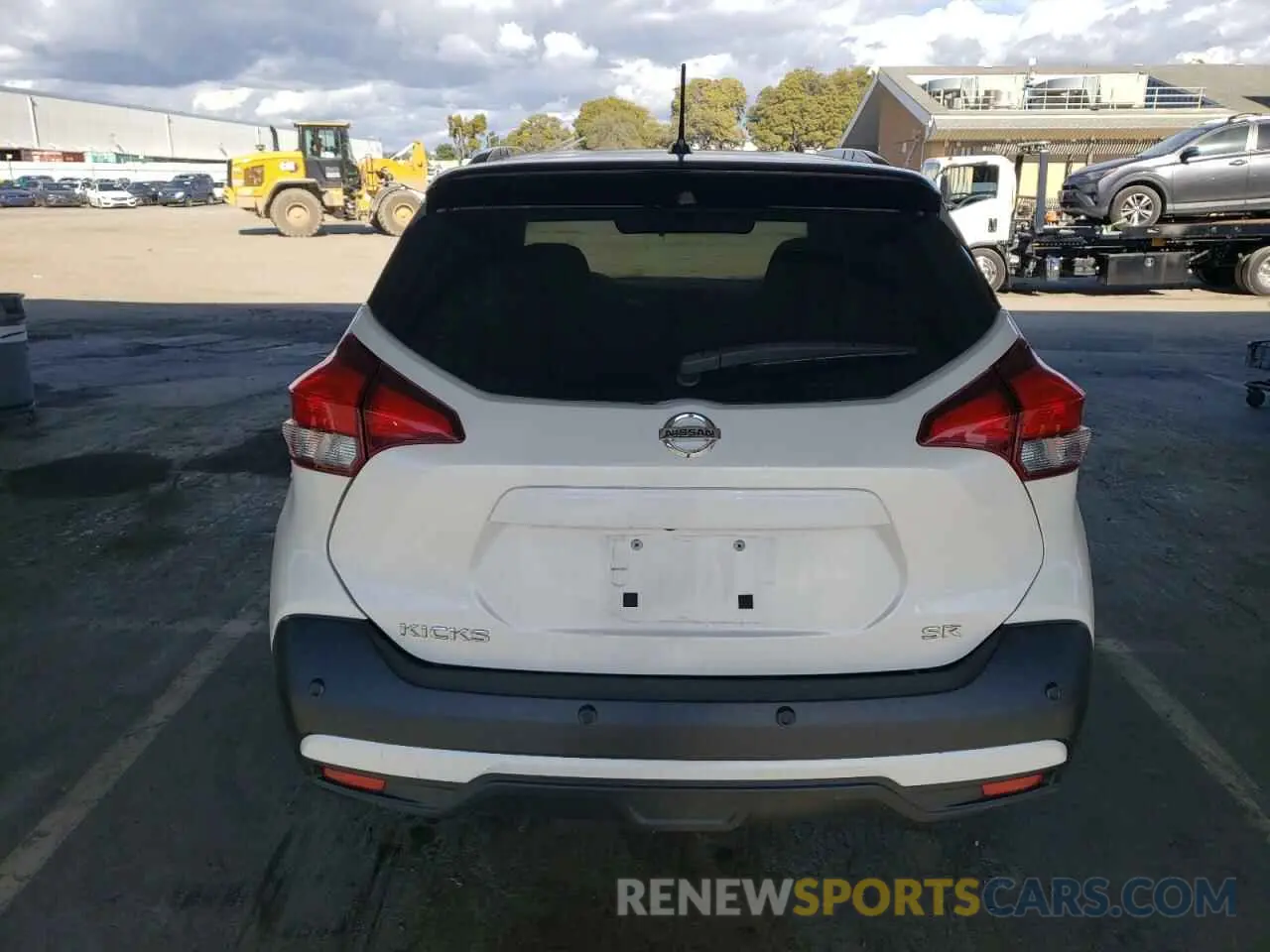 6 fotografías del automóvil dañado 3N1CP5DV5LL565012 NISSAN KICKS 2020